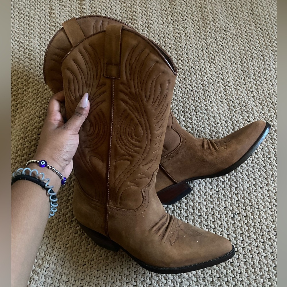 Guess Suede/Leather Cowboy Boots size 7